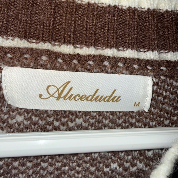 SHEIN Brown and Cream Cardigan - Picture 5 of 5